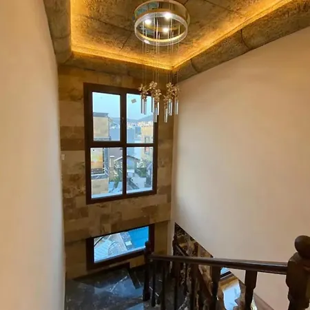 Ozel Havuzlu * Kusadası